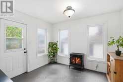 230 BEACH BOULEVARD | Hamilton Ontario | Slide Image Twelve