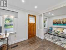 75 DENNE BOULEVARD | Newmarket Ontario | Slide Image Two