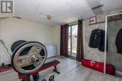 68 CHAUCER CRESCENT | Barrie Ontario | Slide Image Thirteen
