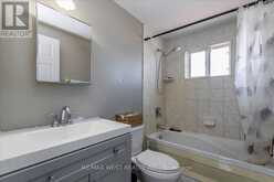 68 CHAUCER CRESCENT | Barrie Ontario | Slide Image Nine