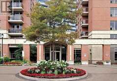 LPH6 - 73 KING WILLIAM CRESCENT | Richmond Hill Ontario | Slide Image Four