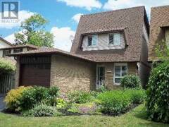 403 VEGA STREET Oshawa Ontario, L1K 1E6