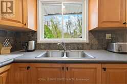 10 HUISMAN LANE | Hamilton Ontario | Slide Image Sixteen