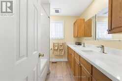 10 HUISMAN LANE | Hamilton Ontario | Slide Image Thirty-two