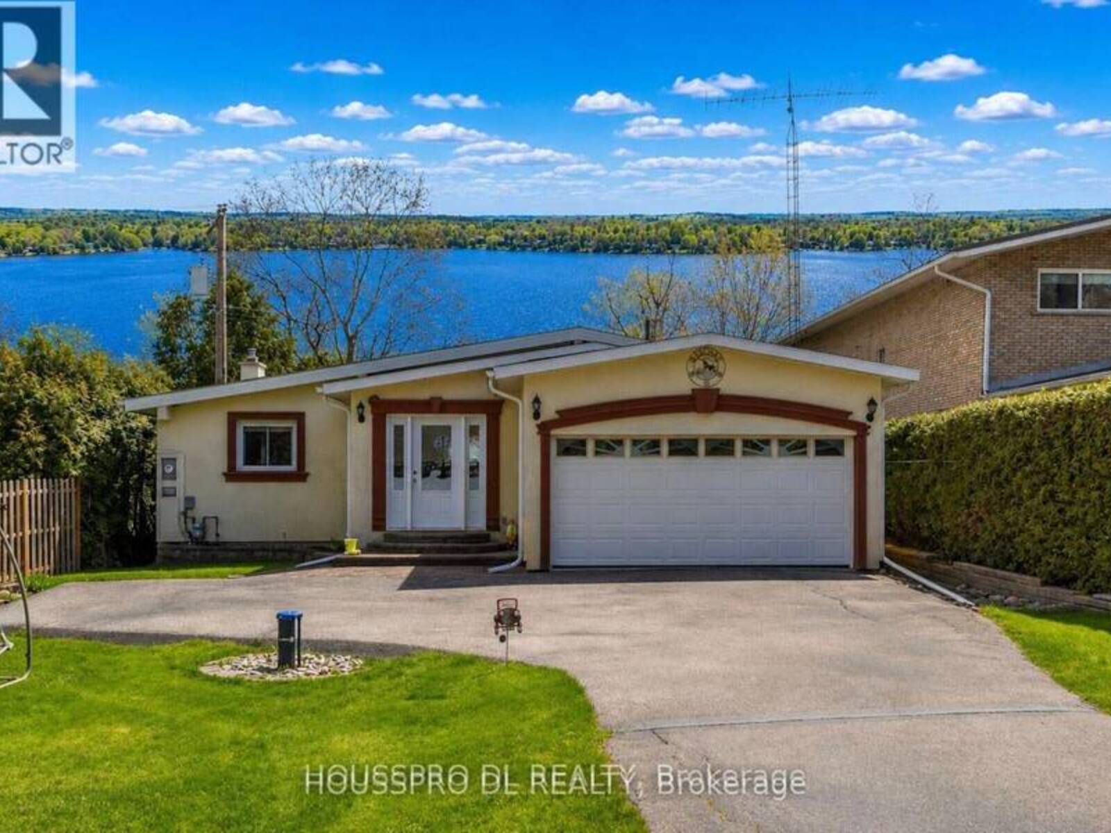 2683 LAKESHORE ROAD E, Oro-Medonte, Ontario L0L 1T0