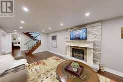 2439 BRIDGE ROAD | Oakville Ontario | Slide Image Thirty-four
