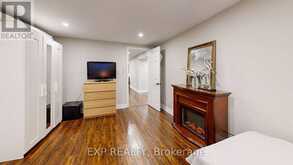 2439 BRIDGE ROAD | Oakville Ontario | Slide Image Thirty-eight