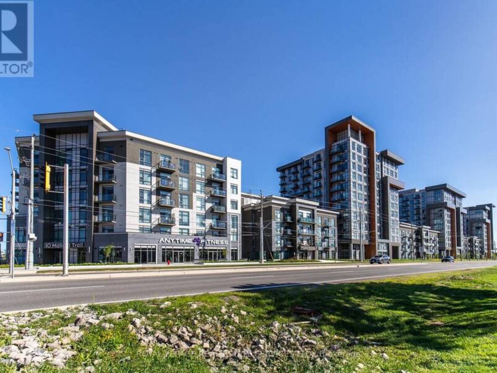 221 - 460 DUNDAS STREET E, Hamilton, Ontario L8B 2A5