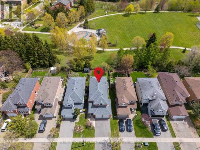 65 SPRINGER DRIVE S Richmond Hill Ontario, L4C 0G3 - 4 Bedrooms Home For Sale