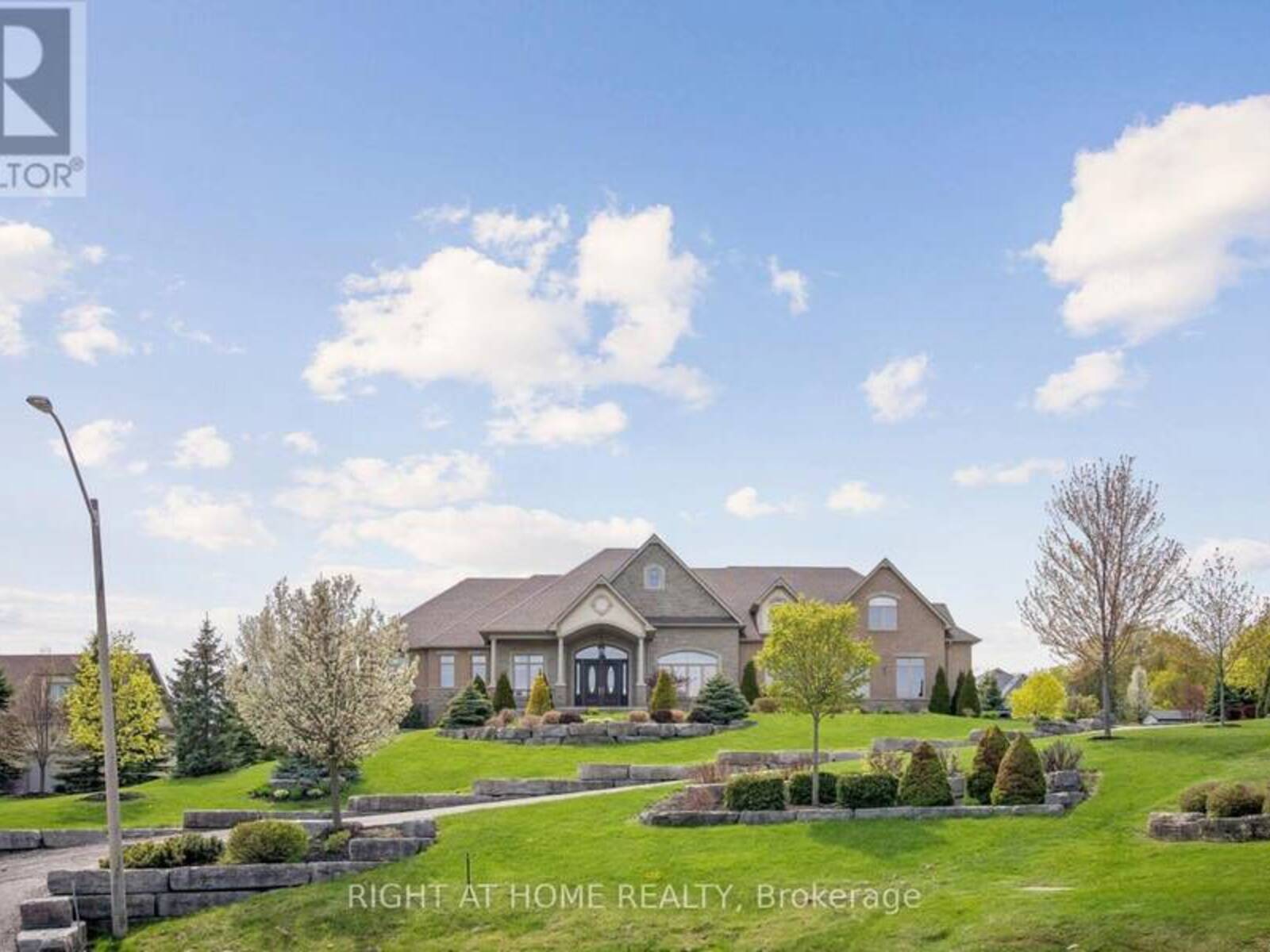 18 BICE COURT, Hampton, Ontario L0B 1J0