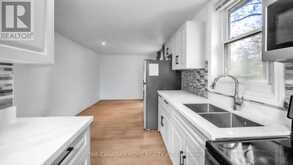 87 WEST 5TH STREET | Hamilton Ontario | Slide Image Nine