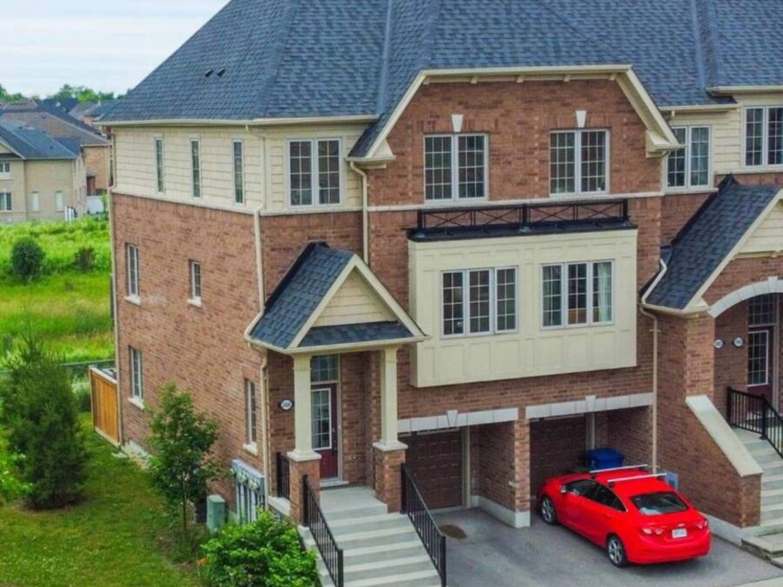 2450 BROMUS PATH, Oshawa, Ontario L1L 0K6