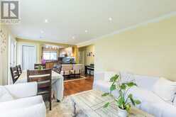 307 BOISDALE AVENUE | Richmond Hill Ontario | Slide Image Five