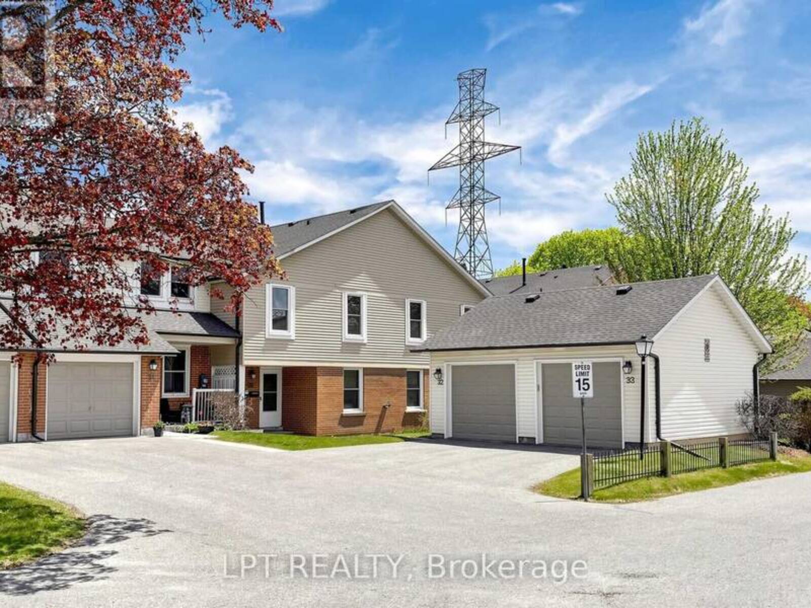 32 - 1055 CENTRAL PK BOULEVARD N, Oshawa, Ontario L1G 7M4
