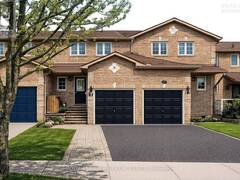 97 NATHAN CRESCENT Barrie Ontario, L4N 0S5