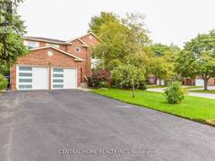 4 ROBALDON ROAD Toronto Ontario, M9A 5A7