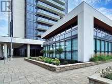 301 - 9618 YONGE STREET | Richmond Hill Ontario | Slide Image Five