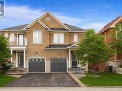 3852 BLOOMINGTON CRESCENT Mississauga Ontario, L5M 0A3