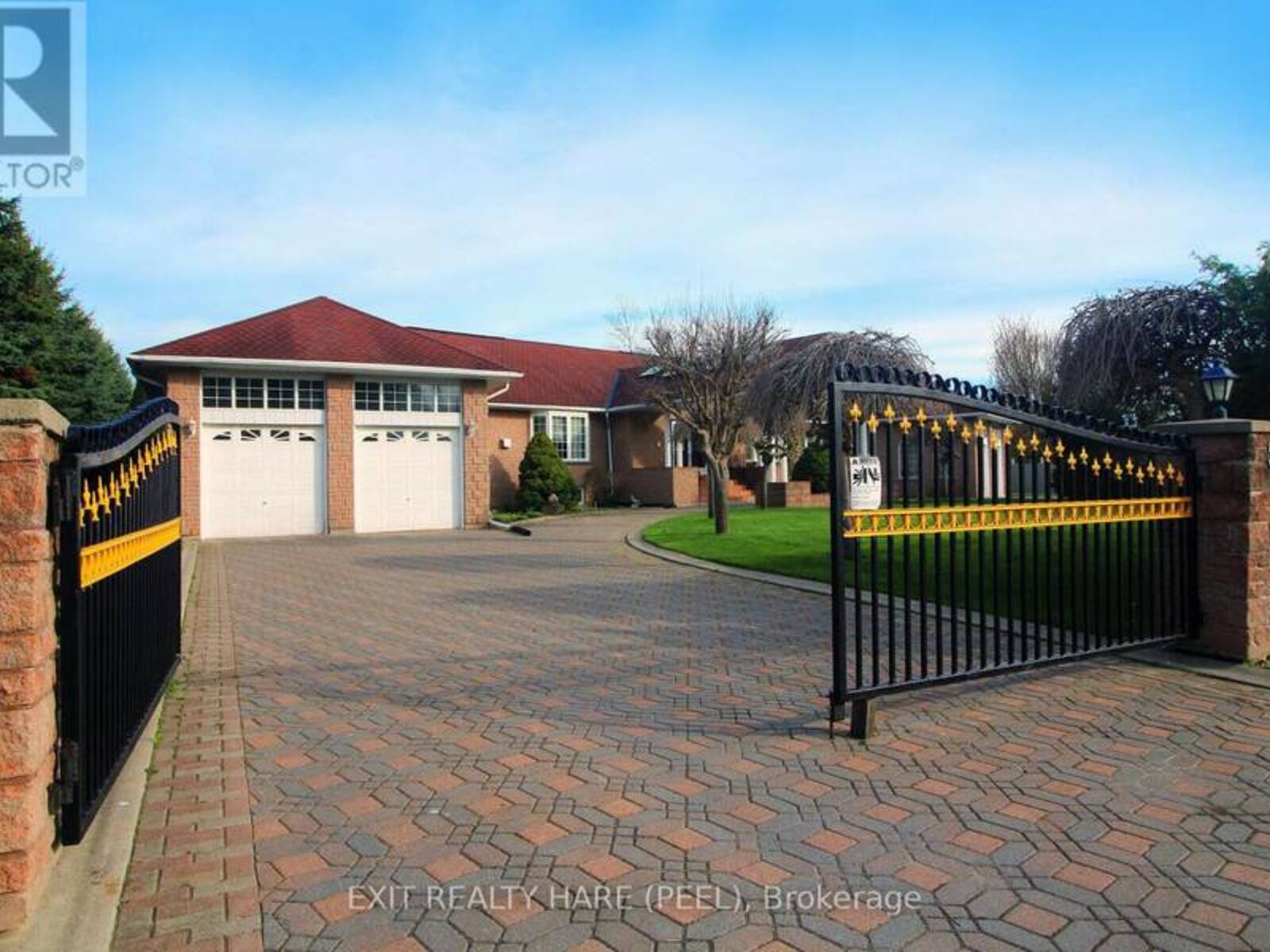 5 GLENBROOK BOULEVARD, Brampton, Ontario L6P 0N6