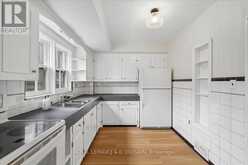 310 GLENCAIRN AVENUE | Toronto Ontario | Slide Image Twelve