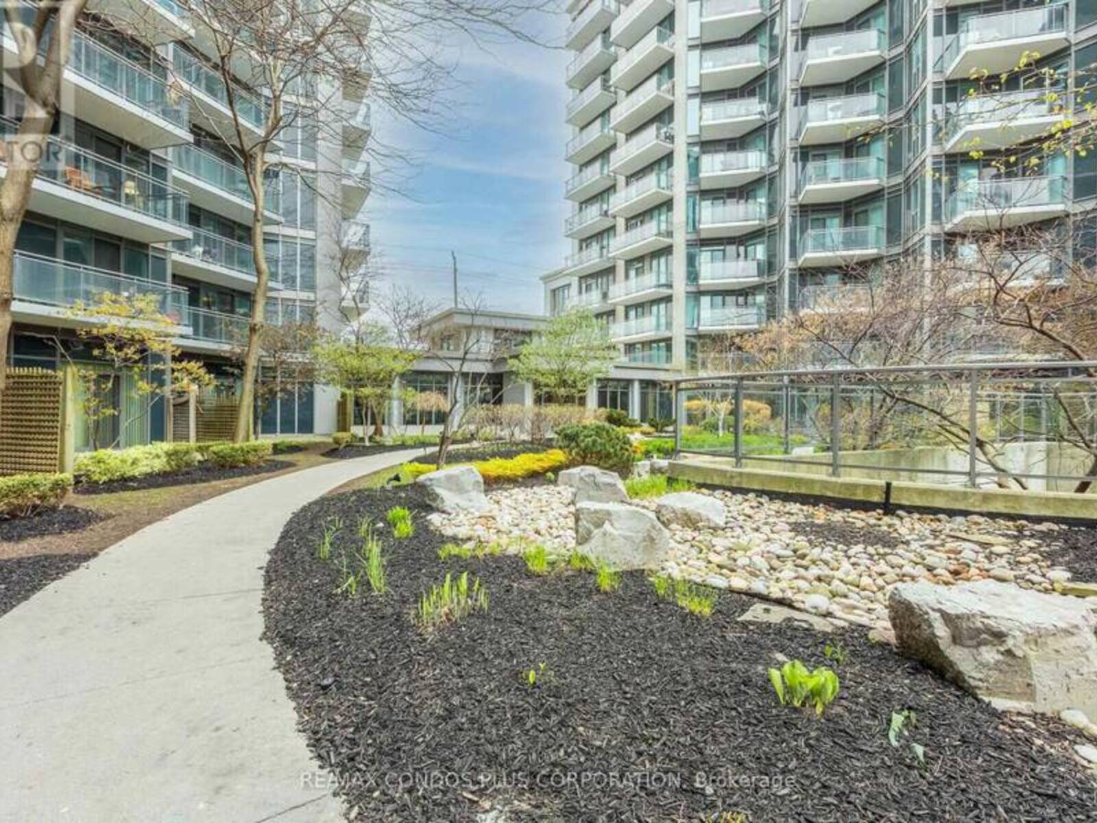 317 - 2119 LAKE SHORE BOULEVARD W, Toronto, Ontario M8V 4E8