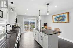114 TUSCANY TRAIL | Chatham Ontario | Slide Image Eleven