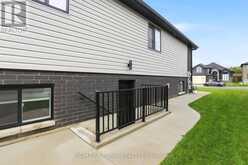 114 TUSCANY TRAIL | Chatham Ontario | Slide Image Thirty-seven