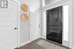 114 TUSCANY TRAIL | Chatham Ontario | Slide Image Three