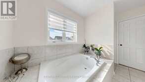 7849 HOPTREE ROAD | Niagara Falls Ontario | Slide Image Twenty