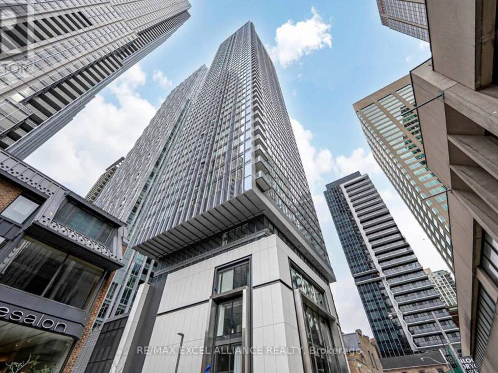1002 - 8 CUMBERLAND STREET, Toronto, Ontario M4W 0B6