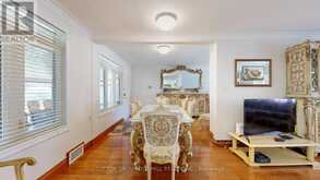 9 WESTMOUNT PARK ROAD | Toronto Ontario | Slide Image Sixteen