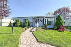 46 FAIRWAY DRIVE | Clarington Ontario | Slide Image Three