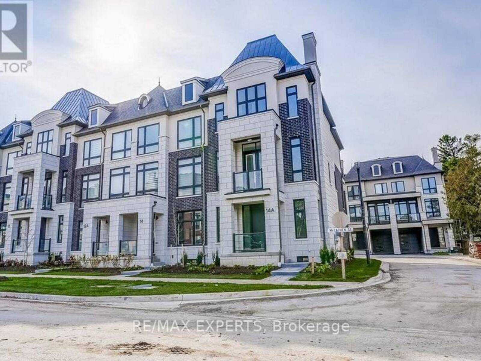 14A MCCACHEN STREET, Richmond Hill, Ontario L4E 2X5