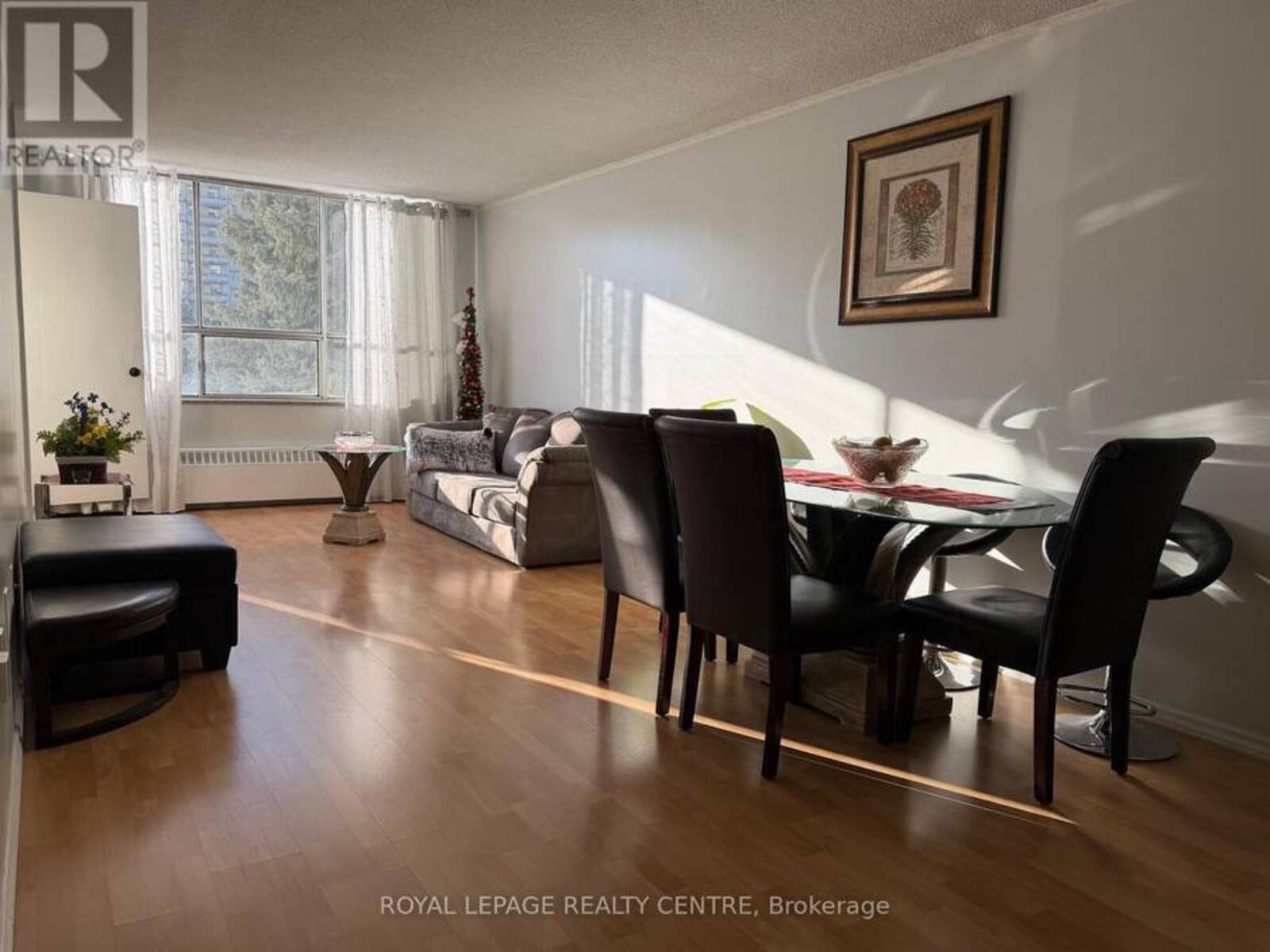 209 - 340 DIXON ROAD, Toronto, Ontario M9R 1T1