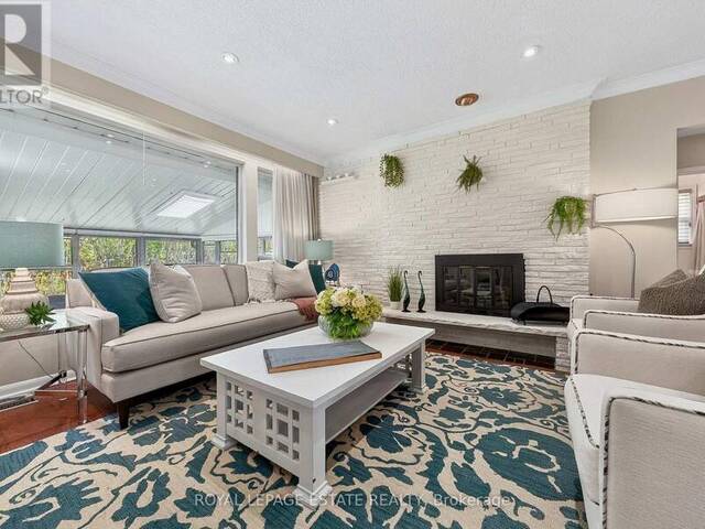 8 WALLBRIDGE COURT Toronto Ontario, M2R 1W1 - 3 Bedrooms Home For Sale