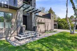 11 SANDPIPER COURT | Toronto Ontario | Slide Image Two