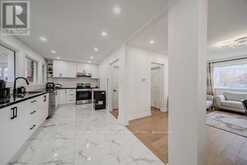 38 DEERFIELD ROAD | Toronto Ontario | Slide Image Twelve