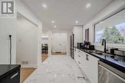 38 DEERFIELD ROAD | Toronto Ontario | Slide Image Fifteen