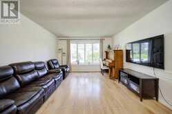 43 CARLTON ROAD | Markham Ontario | Slide Image Five