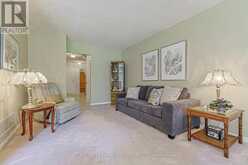 707 CARADONNA CRESCENT | Newmarket Ontario | Slide Image Nine
