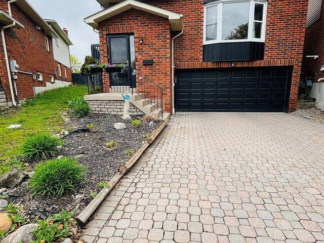 229 GLEN HILL DRIVE Whitby Ontario, L1N 7J5 - 4 Bedrooms Home For Sale