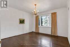 29 WINLOCK PARK | Toronto Ontario | Slide Image Thirteen