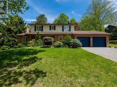 11 FORESTWOOD LANE Barrie Ontario, L4N 7S5