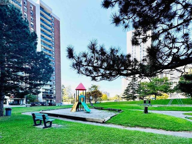 1205 - 21 KNIGHTSBRIDGE ROAD Brampton Ontario, L6T 3Y1 - 1 Bedroom Condo For Sale
