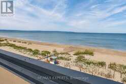 7 JULIA CIRCLE | Wasaga Beach Ontario | Slide Image Thirty-four