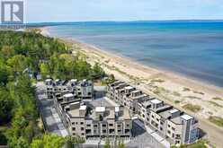 7 JULIA CIRCLE | Wasaga Beach Ontario | Slide Image Four