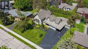 42 ROYAL ROAD | Aurora Ontario | Slide Image Forty-six