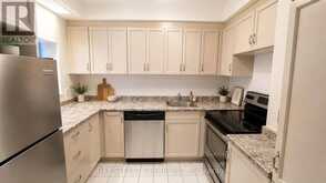 902 - 284 BLOOR STREET W | Toronto Ontario | Slide Image Nine
