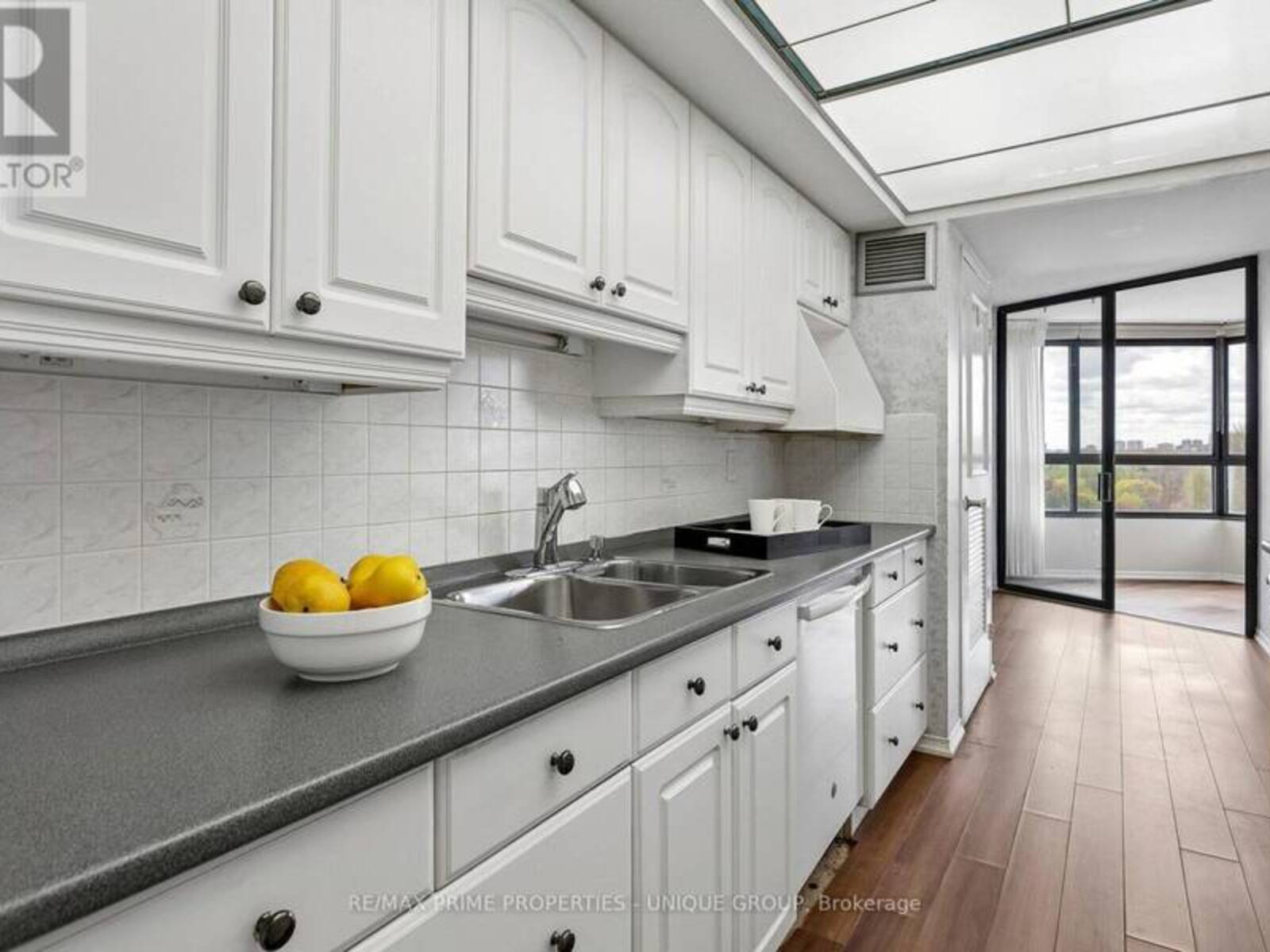 710 - 1300 BLOOR STREET, Mississauga, Ontario L4Y 3Z2
