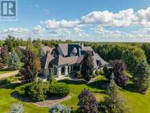 35 DAYMOND DRIVE | Puslinch Ontario | Slide Image One